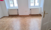 Büro / Praxis - 1090, Wien - Stilvolles Büro in generalsaniertem Biedermeierhaus mit Gartenzugang – 1090 Wien