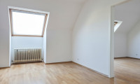 Wohnung - 1150, Wien - Helle Dachgeschoßwohnung in Ruhelage in 1150 Wien - auch für Anleger interessant!