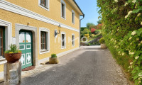 Wohnung - 3351, Weistrach - Landleben mit Stil – Charmante Wohnung im liebevoll sanierten Vierkanter im Raum Weistrach