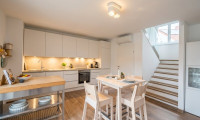 Haus - 1210, Wien - Moderne Doppelhaushälfte in Grünruhelage - 4 Zimmer, 2 Bäder, Garten, Terrasse, Stellplatz