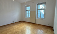 Wohnung - 1070, Wien - Hell, viele Fenster und idealer Grundriss für 2 Personen