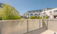 Wohnung - 5201, Seekirchen am Wallersee - RUHE. SONNE. WALLERSEE. 2-Zimmer-Wohnung mit sonnigem Balkon und Tiefgarage