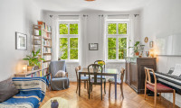 Wohnung - 1170, Wien - WIENER ALTBAU-SCHMUCKSTÜCK MIT CHARAKTER & GRÜNEM INNENHOF – HELLE 3 ZIMMER WOHNUNG MIT BALKON