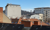 Wohnung - 8020, Graz - Großzügige 4-Zimmer Wohnung mit 2 Balkonen + Parkplatz und viel Potenzial – 98 m² in Graz - sanierungsbedürftig!