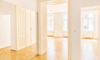 Wohnung - 1030, Wien - Helle 4-Zimmer-Altbauwohnung mit unglaublicher RAUMHÖHE I Nähe Wien-Mitte