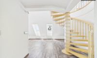 Wohnung - 2100, Korneuburg - Sanierte Dachgeschosswohnung mit Zustimmung für Balkonzubau und Stellplatz