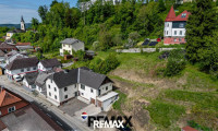 Haus - 4902, Wolfsegg am Hausruck - Mehrparteienwohnhaus mit 3 getrennten Wohneinheiten & Panoramaaussicht in Wolfsegg am Hausruck