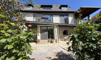 Haus - 7000, Eisenstadt - Exquisites Terrassenhaus mit max. 3 Wohneinheiten in Eisenstadt, separates Baugrundstück – Ihr neues Zuhause mit Traumgarten, Naturpool und Weitblick!