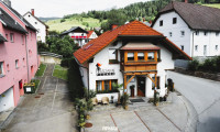 Halle / Lager / Produktion - 8843, St. Peter am Kammersberg - Friseur-Salon und Wohnung in einem Haus
