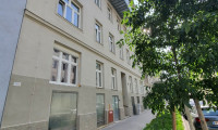 Wohnung - 1100, Wien - Davidgasse - Unsanierte Wohnung im top sanierten Stilaltbau