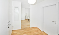 Wohnung - 1210, Wien - AB 15.06.: HOCH HINAUS | 2-Zimmer mit Balkon im 11. Stock | FLO7 | Besichtigung am 29.05.26 (Anmeldung notwendig)