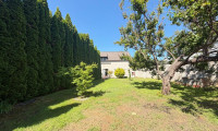 Haus - 2431, Enzersdorf an der Fischa - Sanierungsobjekt auf 775 m² Eckgrundstück | viel Fläche, Nebengebäude & Prüfbedarf