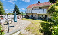 Haus - 8750, Judenburg - Judenburg Stadtrand: charmantes Wohnhaus mit Garten, Pool und liebevollen Details