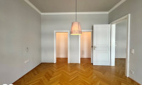 Wohnung - 1180, Wien - #SQ - NÄHE KUTSCHKERMARKT: 3-ZIMMER-ALTBAUWOHNUNG ZU VERKAUFEN
