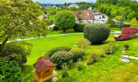 Haus - 8301, Laßnitzhöhe - UMGEBEN VON RUHE MIT BLICK ÜBER LASSNITZHÖHE! Ihr neues Zuhause mit Wellnessbereich – Pool, Sauna und traumhafter Aussicht! Gleich anrufen und begeistern lassen