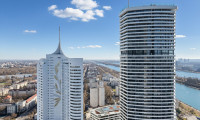 Wohnung - 1220, Wien - DC2 – Architektonische Klarheit, ergänzt durch eine umlaufende Loggia und einen weiten Ausblick