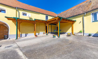 Haus - 2070, Obernalb - WOHNEN UND ARBEITEN UNTER EINEM DACH mit Gästehaus,  Hallen und uneinsehbarem Innenhof in Obernalb!