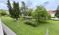 Wohnung - 4400, Steyr - Sanierte 3-Zimmer-Wohnung in Steyr-Münichholz: Helle Wohnräume, großzügige Küche, moderne Dusche, flexibler Grundriss und idyllischer Grünblick – ruhiges Wohnen mit bester Infrastruktur!