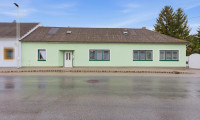 Haus - 2014, Dietersdorf - Liegenschaft mit mehreren Nebengebäuden und drei Weinkellern sowie ca. 1.271 m² Grund!