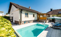 Haus - 3425, Langenlebarn-Oberaigen - Wohnen nahe Tulln: Gepflegtes Haus mit Pool, Terrasse und guter Wien-Anbindung