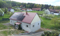 Haus - 8341, Unterstorcha - Teilsaniertes Familienhaus in sonniger Lage!