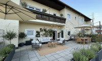 Haus - 4050, Traun - Anlageimmobilie: 3 Wohneinheiten, Restaurant, Geschäftsfläche