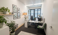 Büro / Praxis - 2540, Bad Vöslau - Modernes Büro I ca. 20m² Gesamtnutzfläche I Aufzug I Teeküche I nähe Autobahn und Wien