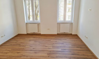 Wohnung - 1210, Wien - Sanierte Zimmer/Küche Altbauwohnung - bis Ende 2026 vermietet - als Anlageobjekt, zur Vorsorge für alle Fälle oder als kompakte Erstwohnung perfekt geeignet.