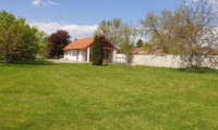 Halle / Lager / Produktion - 9435, Nyarliget - Wirtschaftsgebäude auf einem 2000 m² Baugrund, im Grünen für Freizeit und Ferien