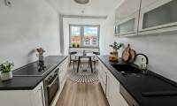 Wohnung - 6020, Innsbruck - Innsbruck-Wilten: Großzügige, sanierte 3,5 -Zimmer-Wohnung mit Kabinett & Balkon – ideal für Familien und Anleger