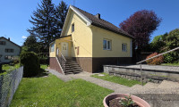 Haus - 1140, Wien - Attraktives Grundstück mit Altbestand in begehrter Wohnlage