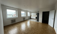Wohnung - 9020, Klagenfurt am Wörthersee - Modernisierte 3-Zimmer-Mietwohnung mit Panoramablick bis zu den Karawanken