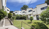 Haus - 3002, Purkersdorf - Gepflegtes Reihenhaus mit Dachterrasse, Eigengarten und Garage, in zentrumsnaher Purkersdorfer Bestlage !