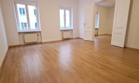 Wohnung - 1020, Wien - REMBRANDTSTRASSE, 89 m2 Altbau, 3 Zimmer, Extraküche, Wannenad, Parketten, 1. Liftstock, WG-geeignet, Augarten-Nähe