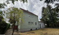 Haus - 4600, Wels - DIGITALES ANGEBOTSVERFAHREN: Renovierungsbedürftiges Wohnhaus mit großem Potenzial auf sonnigem, uneinsehbarem Grundstück