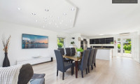 Haus - 1190, Wien,Döbling - EXLUSIVES WOHNEN in Döbling- Saniertes Einfamilienhaus mit 2 separaten Nebengebäuden auf 2.788 m2 Grundstück