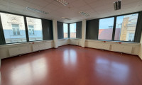 Büro / Praxis - 3100, St. Pölten - Neuwertiges Büro/Praxis I in St. Pölten I ca. 267m² I nähe Bahnhof I Top Lage I Lift