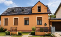 Haus - 2231, Strasshof an der Nordbahn - Familienparadies in Strasshof | 8 Zimmer verteilt auf ca. 180m2 NF | 600 m² Grundstück | nur 800m zum Bahnhof