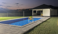 Haus - 78000, Banja Luka - Haus mit Pool & kleinem Nebengebäude am Fluss