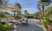 Wohnung - 1100, Wien - SKYLINE PENTHOUSE RETREAT – ~135 m² OF LUXURY LIVING WITH ~80 m² ROOFTOP OASIS, JACUZZI & PRIVATE SAUNA