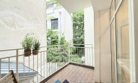 Wohnung - 1070, Wien - Wundervolle Wohnung in der Bernarndgasse mit Balkon - Biedermeierhaus - Befristet vermietet