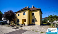 Haus - 4061, Pasching - Altbau-Charme trifft Potenzial – großzügiges Haus mit 2 Einheiten