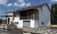 Haus - 7540, Güssing - Charmantes Einfamilienhaus mit Burgblick, Garten in zentraler Lage von Güssing