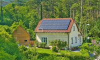 Haus - , keine Angabe - Gemütliches kleines Landhaus für Singles oder Paare –  ein Paradies im Grünen – Landhaus mit PV-Anlage nahe Wien