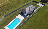 Haus - 78000, Banja Luka - Haus mit Pool & kleinem Nebengebäude am Fluss