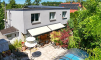 Haus - 3001, Mauerbach - Exklusives Mehrfamilienhaus mit Ateliercharakter, Einliegerwohnung, Pool und Naturteichzugang