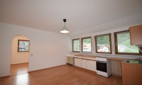 Wohnung - 5082, Grödig - "GRÖDIG - Kleines 2 Zimmer Dachgeschoss-Apartment in Ruhelage"