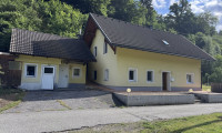 Haus - 9602, Hohenthurn - Zweifamilienhaus mit Nebengebäude und großzügigem Garten nahe Dreiländereck !