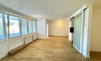 Wohnung - 1010, Wien - Sanierte 2 Zimmer - Innenstadtwohnung mit Loggia in Innenhoflage - Nähe Schottentor