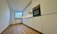 Wohnung - 6060, Hall in Tirol - Wunderschöne 3 Zimmerwohnung mit extra Küche, Balkon und Einzelgarage - Nähe Schwimmbad in Hall in Tirol